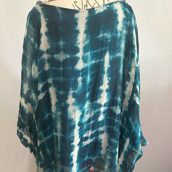 Scandal Teal Tie-Dye Women's Blouse. Tank under. One size. Made in Italy. - Picture 6 of 10